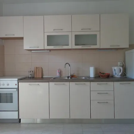 Prunus شقة دوبروفينك